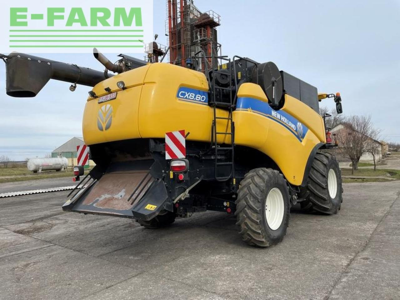 New Holland cx8.80 - Labības kombains: foto 4 New Holland cx8.80 - Labības kombains: foto 4