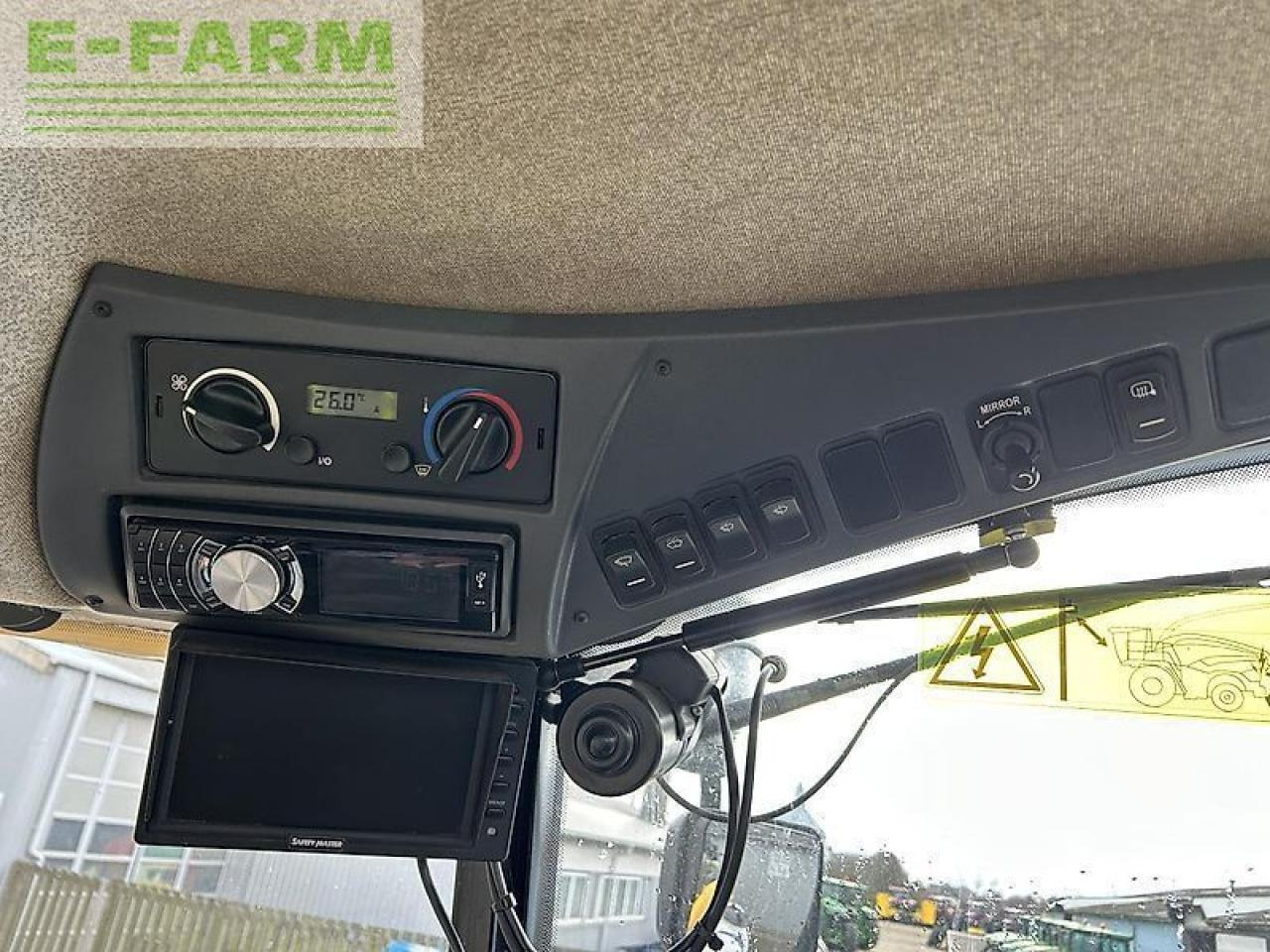 New Holland fr 600 - Lopbarības kombains: foto 4 New Holland fr 600 - Lopbarības kombains: foto 4