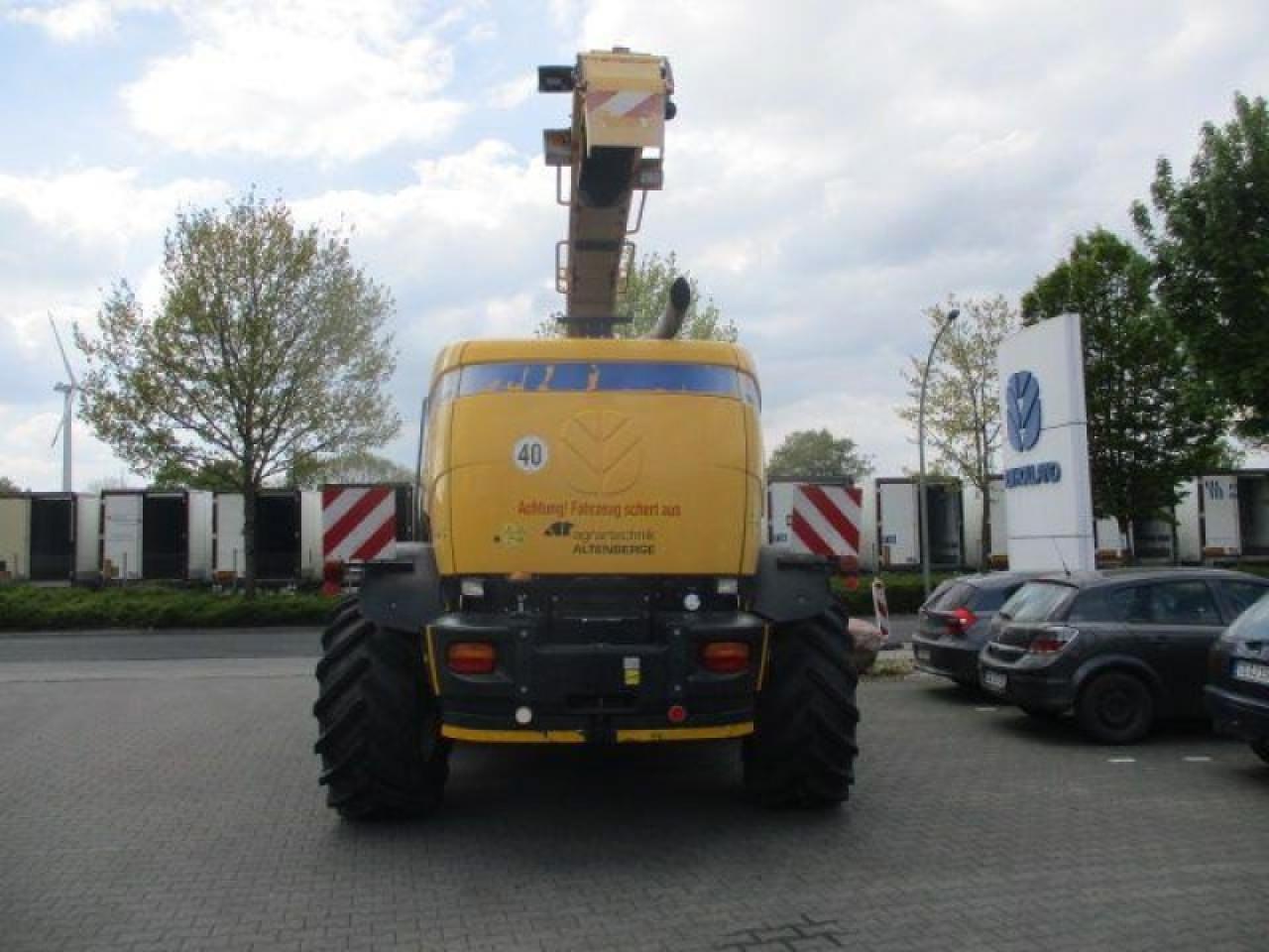 New Holland fr 9050 - Lopbarības kombains: foto 5 New Holland fr 9050 - Lopbarības kombains: foto 5