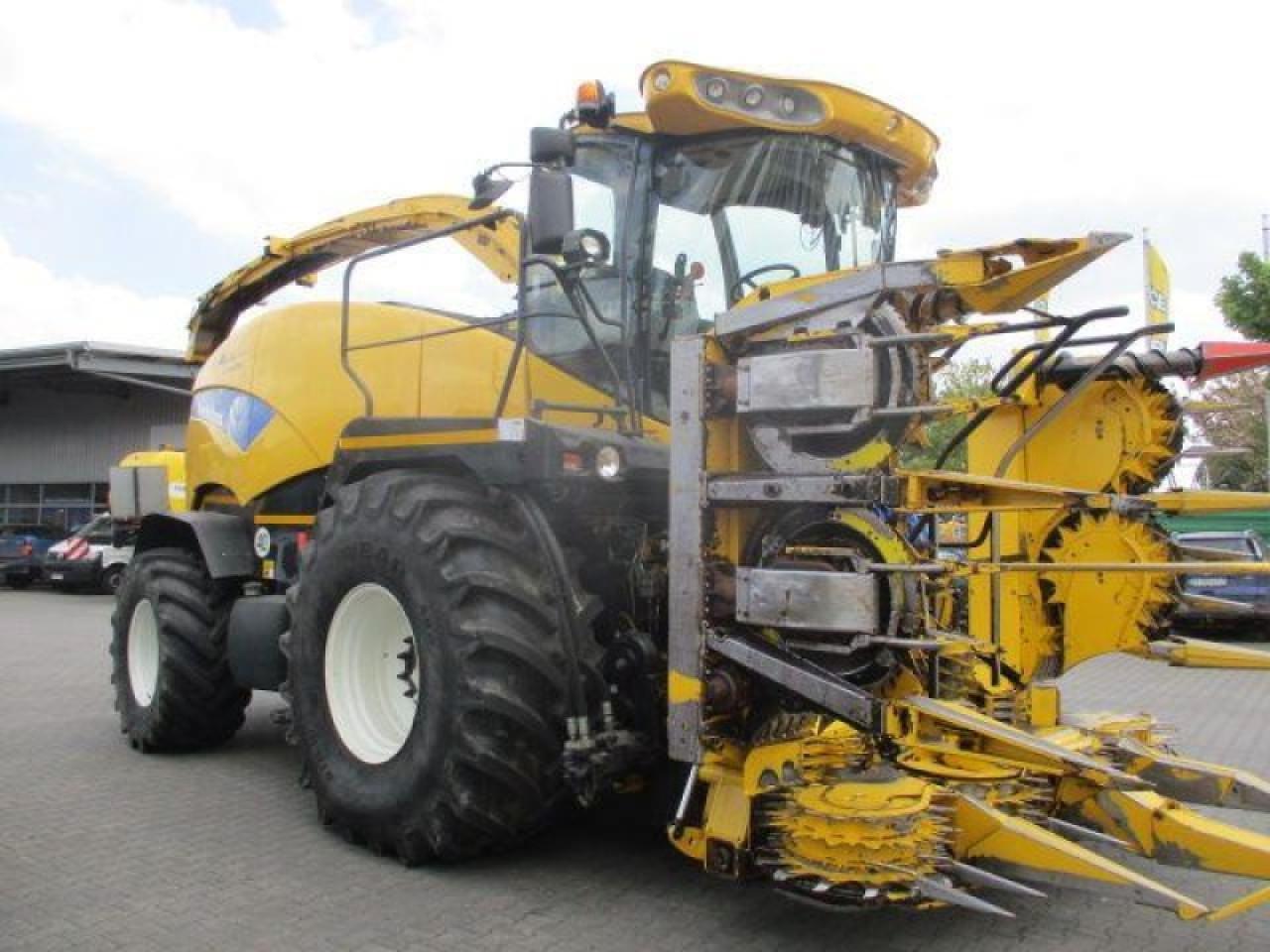 New Holland fr 9050 - Lopbarības kombains: foto 4 New Holland fr 9050 - Lopbarības kombains: foto 4