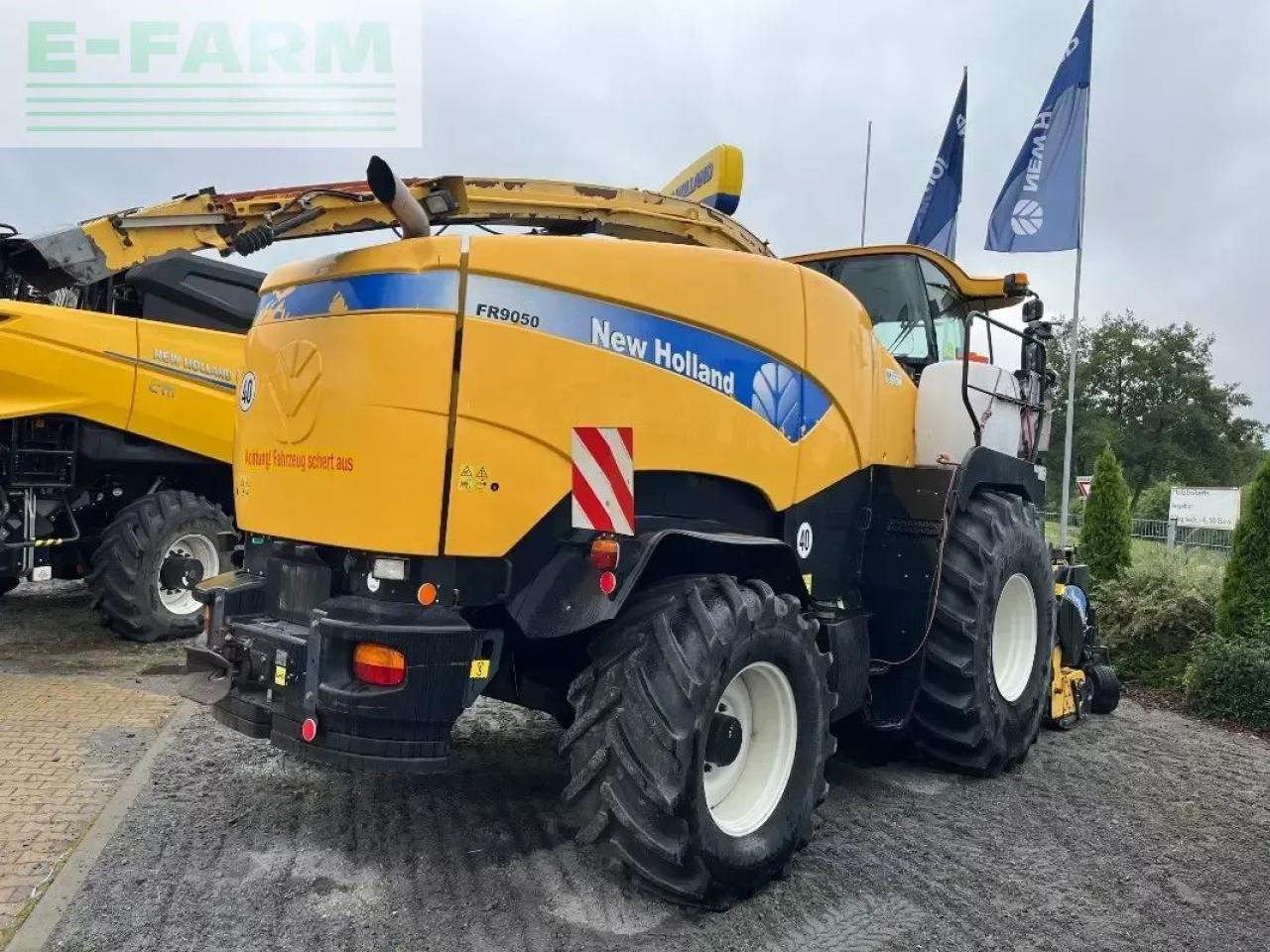 New Holland fr 9050 - Lopbarības kombains: foto 4 New Holland fr 9050 - Lopbarības kombains: foto 4