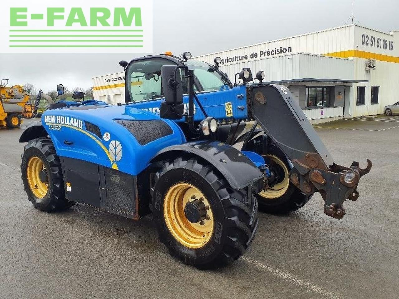 New Holland lm7-42 - Teleskopiskais iekrāvējs: foto 3 New Holland lm7-42 - Teleskopiskais iekrāvējs: foto 3