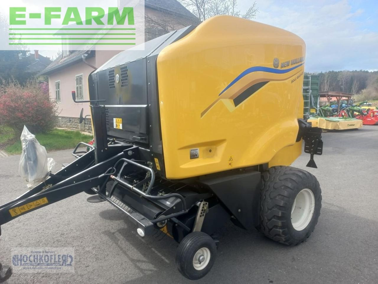 New Holland roll bar 125 - Kīpu prese: foto 1 New Holland roll bar 125 - Kīpu prese: foto 1