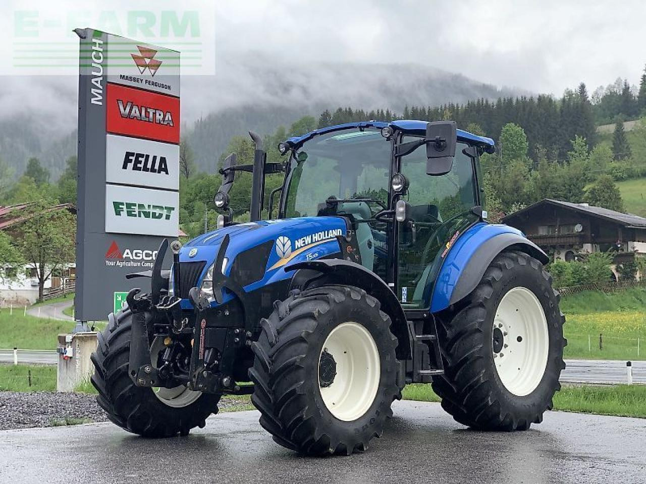 New Holland t 5.105 - Traktors: foto 1 New Holland t 5.105 - Traktors: foto 1