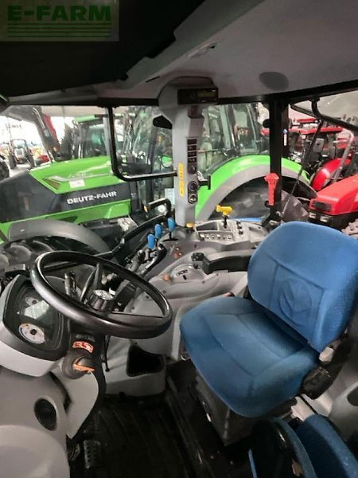 New Holland t 5.105 electro command - Traktors: foto 5 New Holland t 5.105 electro command - Traktors: foto 5