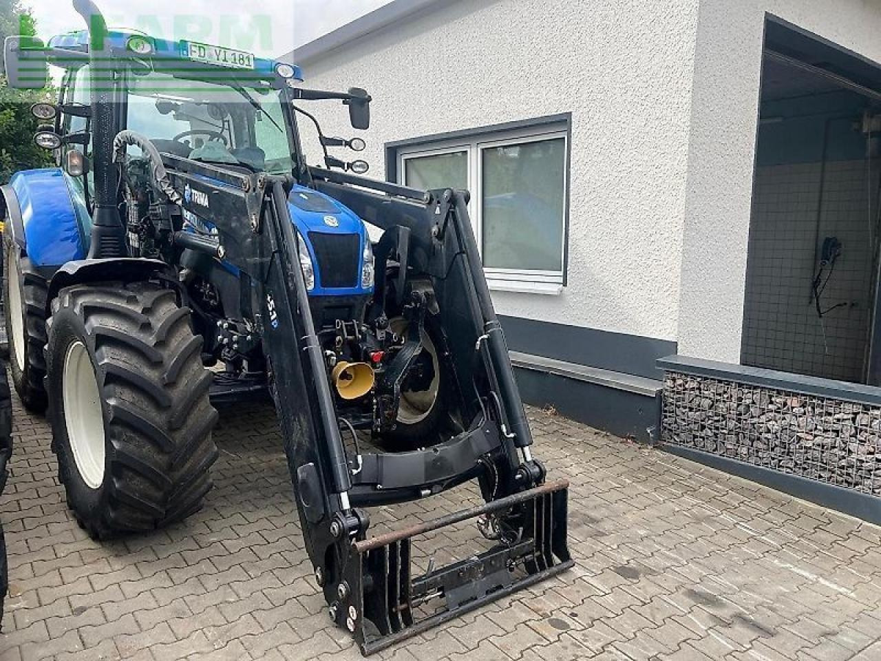 New Holland t 6.175 ec - Traktors: foto 2 New Holland t 6.175 ec - Traktors: foto 2