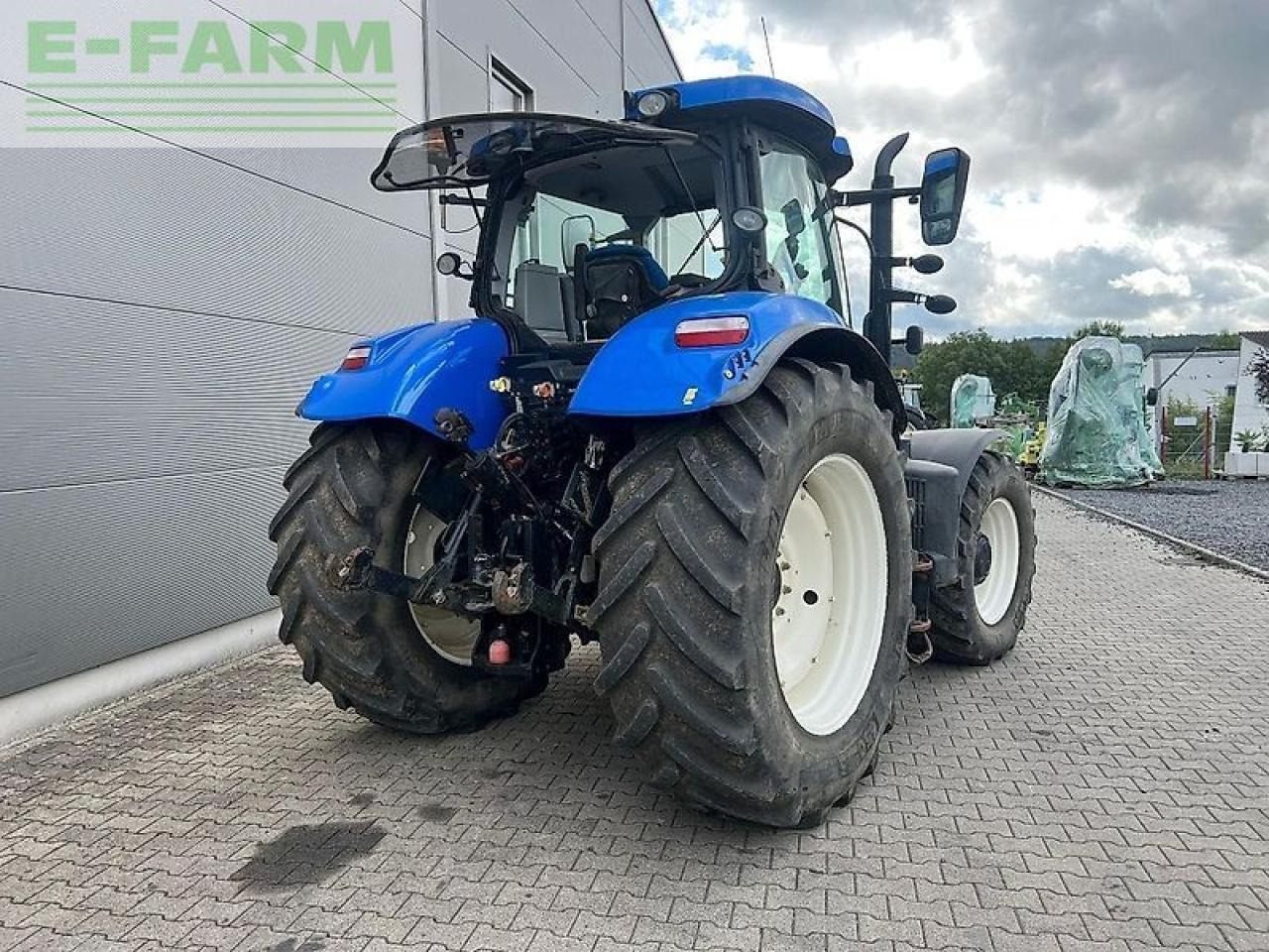 New Holland t 7.200 ac - Traktors: foto 3 New Holland t 7.200 ac - Traktors: foto 3