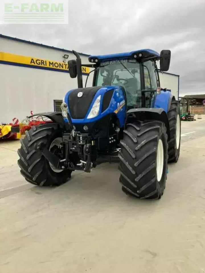 New Holland t 7.260 autocommand gps - Traktors: foto 1 New Holland t 7.260 autocommand gps - Traktors: foto 1