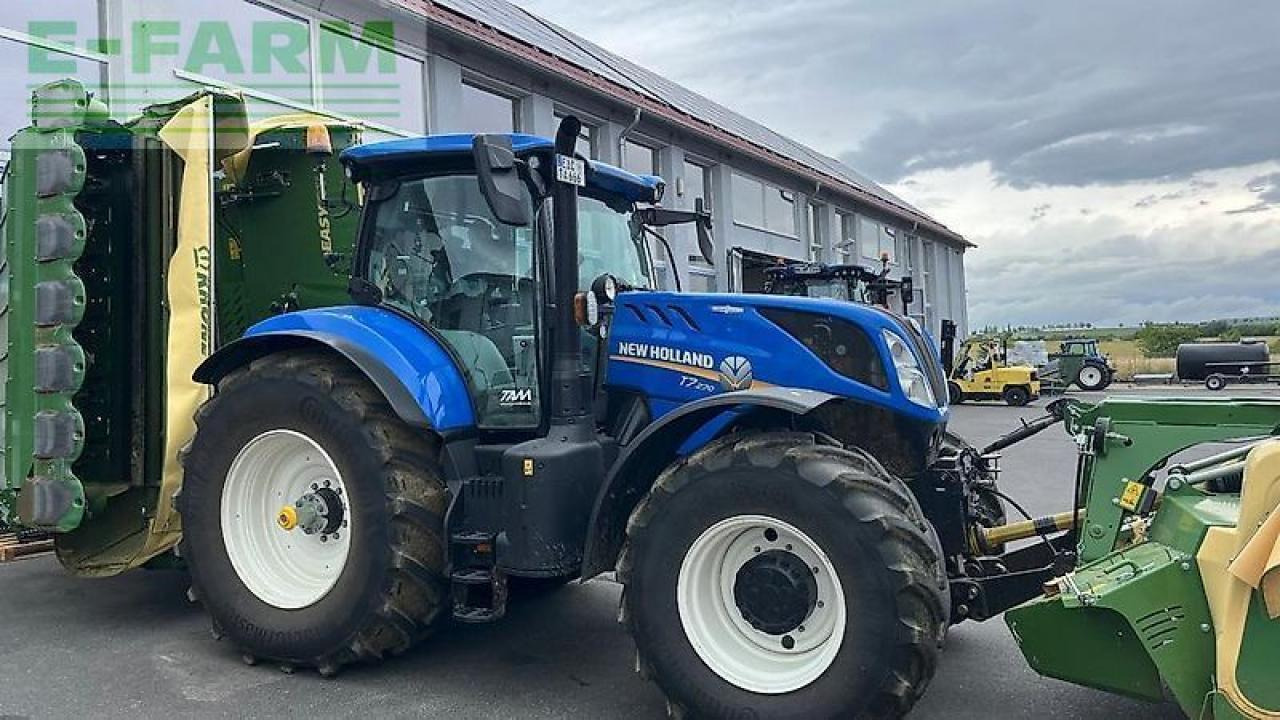 New Holland t 7.270 ac autocommand frontzapfwelle wendelüfter - Traktors: foto 2 New Holland t 7.270 ac autocommand frontzapfwelle wendelüfter - Traktors: foto 2