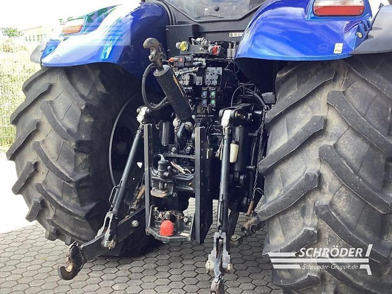 New Holland t 7.270 ac | bluepower | rtk - Traktors: foto 5 New Holland t 7.270 ac | bluepower | rtk - Traktors: foto 5