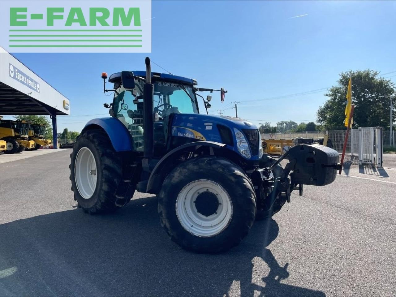 New Holland t 7050 - Traktors: foto 3 New Holland t 7050 - Traktors: foto 3