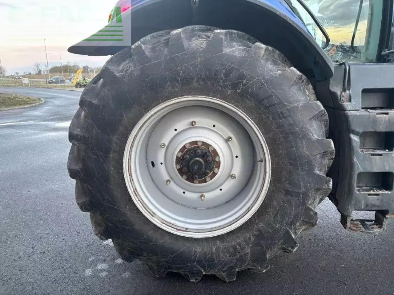 Traktors New Holland t 8.410: foto 9