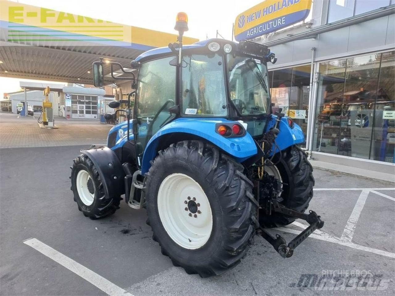 New Holland t4.75 powerstar Powerstar - Traktors: foto 5 New Holland t4.75 powerstar Powerstar - Traktors: foto 5
