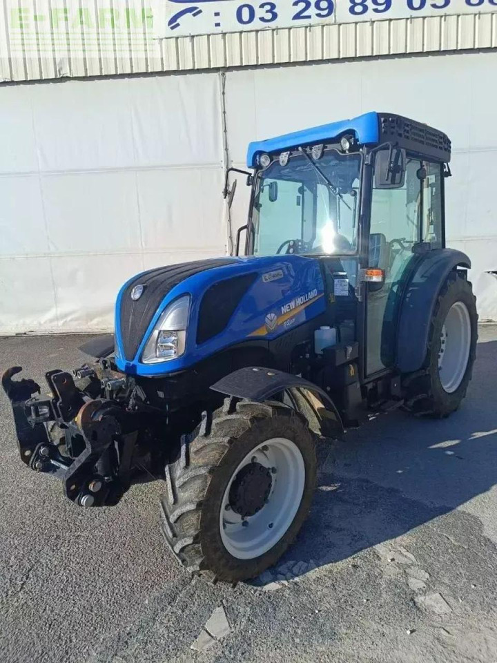 New Holland t4.80 f F - Traktors: foto 1 New Holland t4.80 f F - Traktors: foto 1