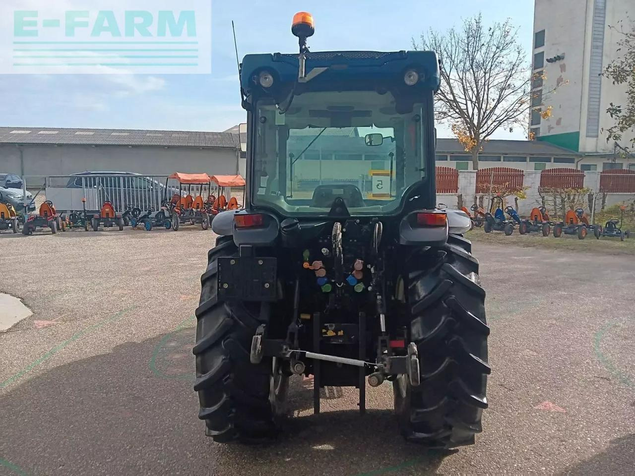 New Holland t4.90 f F - Traktors: foto 5 New Holland t4.90 f F - Traktors: foto 5