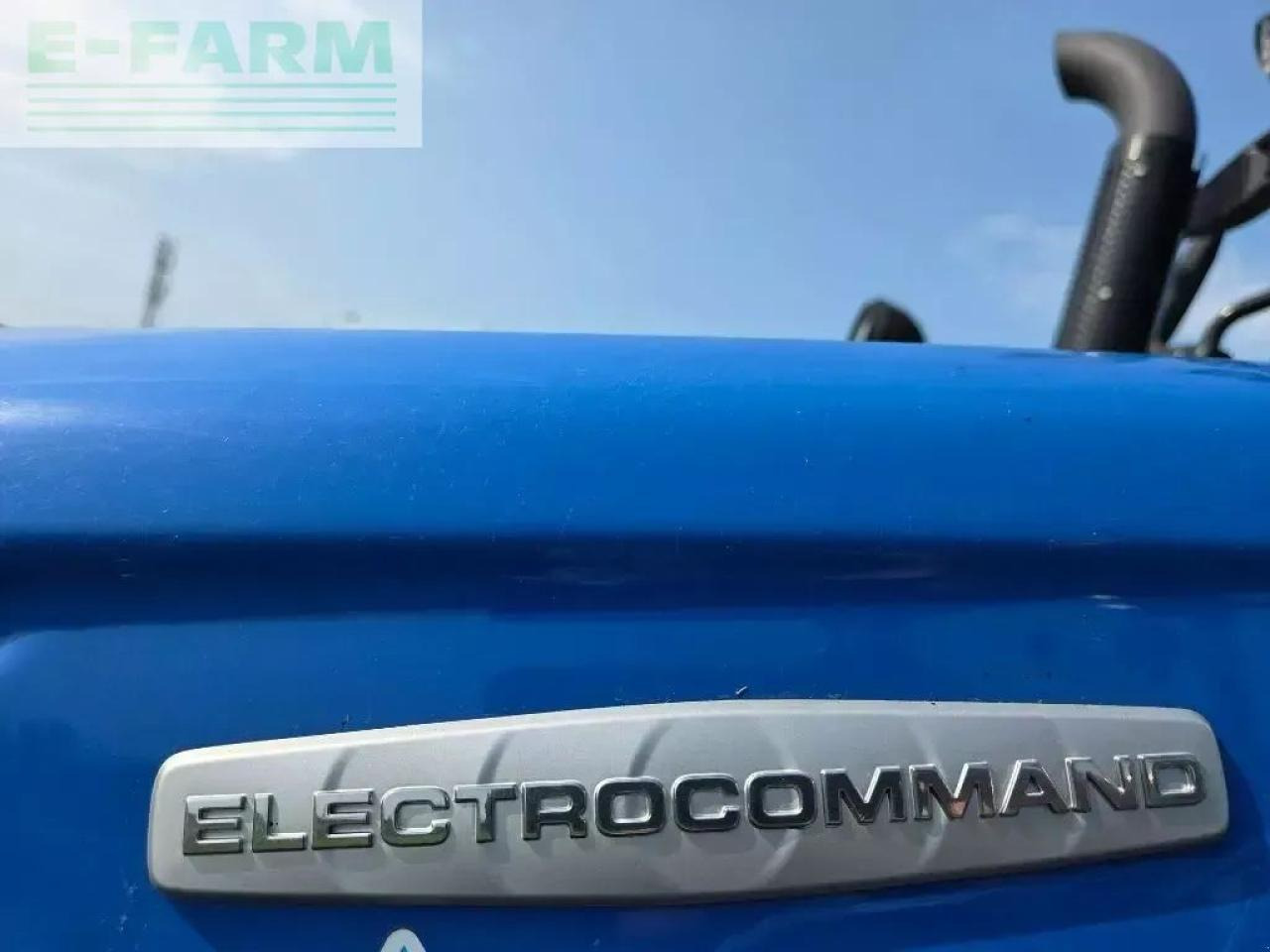 New Holland t5-100 - Traktors: foto 2 New Holland t5-100 - Traktors: foto 2