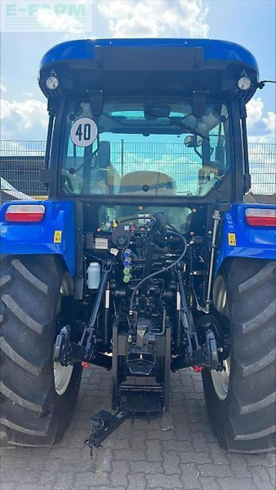 New Holland t5.100s - Traktors: foto 3 New Holland t5.100s - Traktors: foto 3