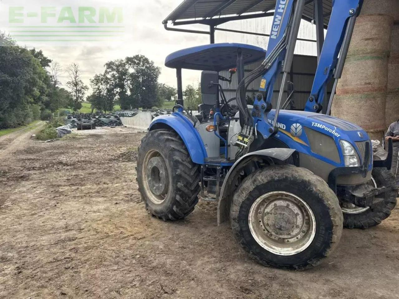 New Holland t5 105 arceau - Traktors: foto 1 New Holland t5 105 arceau - Traktors: foto 1