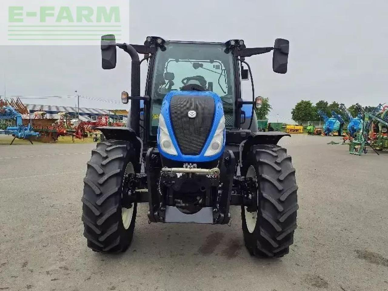 New Holland t5-130ac AC - Traktors: foto 3 New Holland t5-130ac AC - Traktors: foto 3