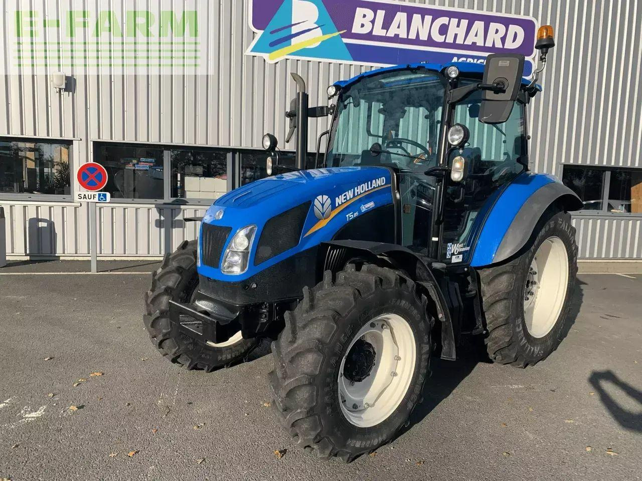 New Holland t5 85 - Traktors: foto 1 New Holland t5 85 - Traktors: foto 1