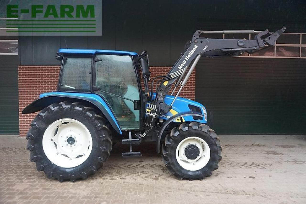 New Holland t5040 nur 860 std. - Traktors: foto 2 New Holland t5040 nur 860 std. - Traktors: foto 2