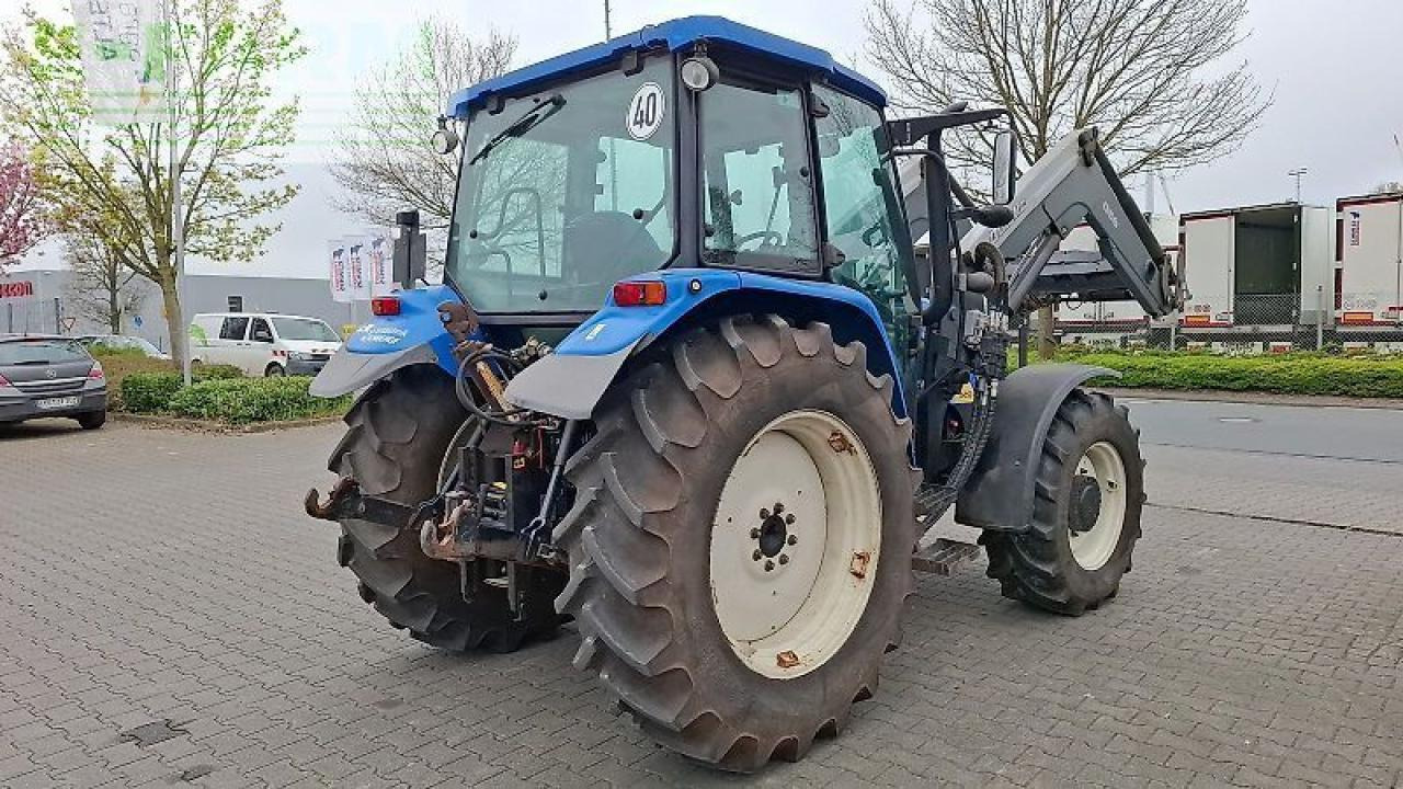 New Holland t5050 - Traktors: foto 5 New Holland t5050 - Traktors: foto 5