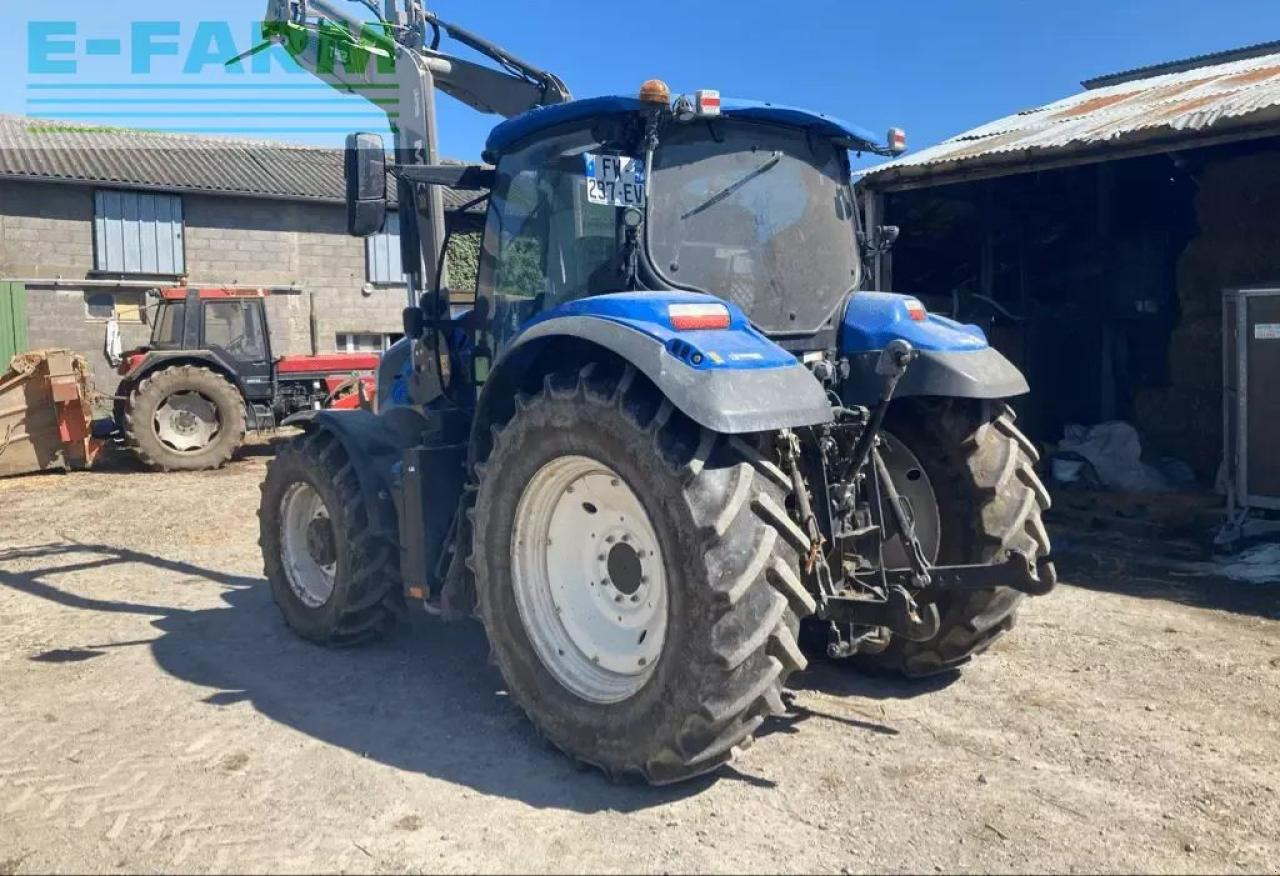 New Holland t6.125 electrocommand t4b - Traktors: foto 2 New Holland t6.125 electrocommand t4b - Traktors: foto 2