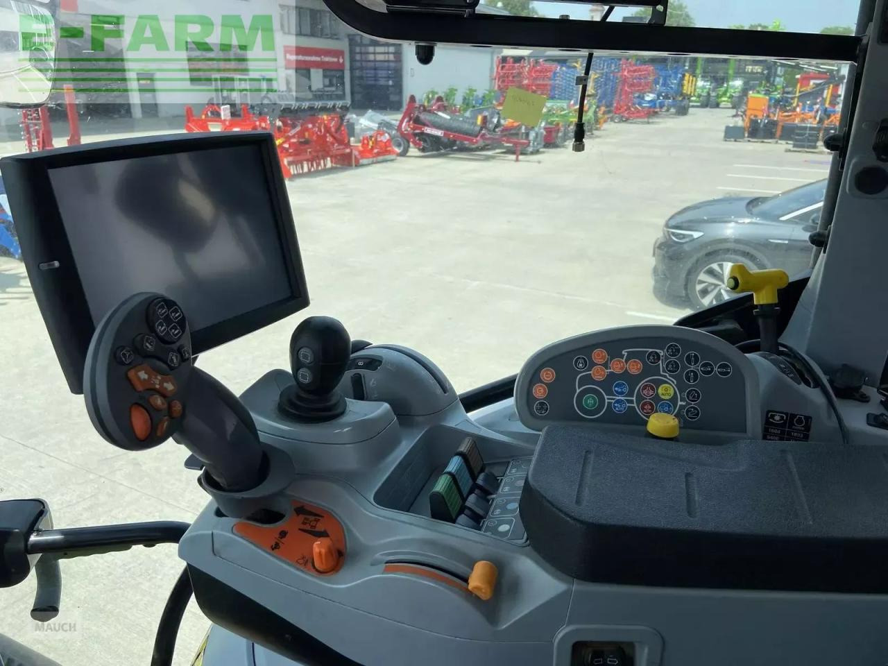 Traktors New Holland t6.145 stage v: foto 10 Traktors New Holland t6.145 stage v: foto 10