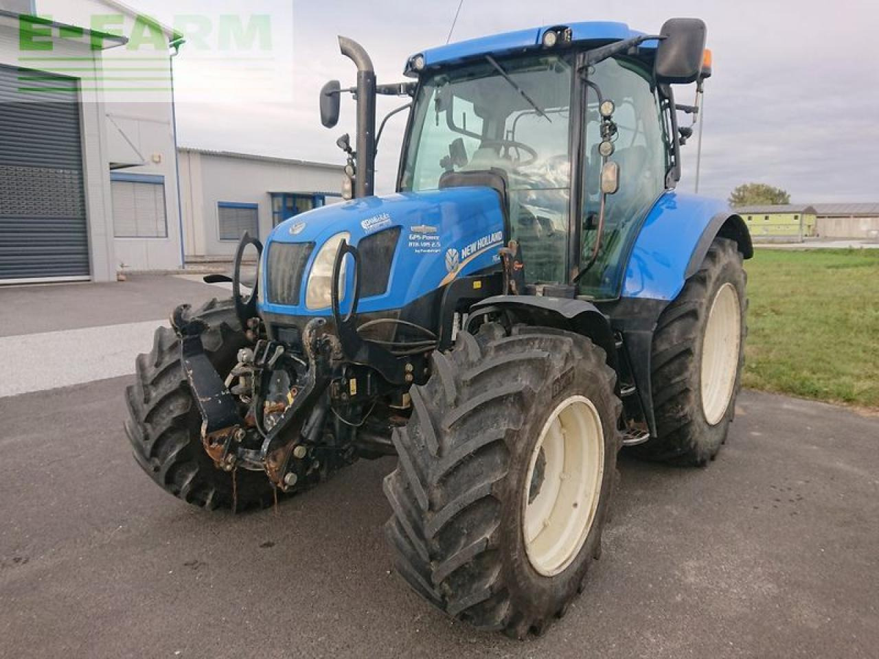 New Holland t6.160 auto command - Traktors: foto 1 New Holland t6.160 auto command - Traktors: foto 1