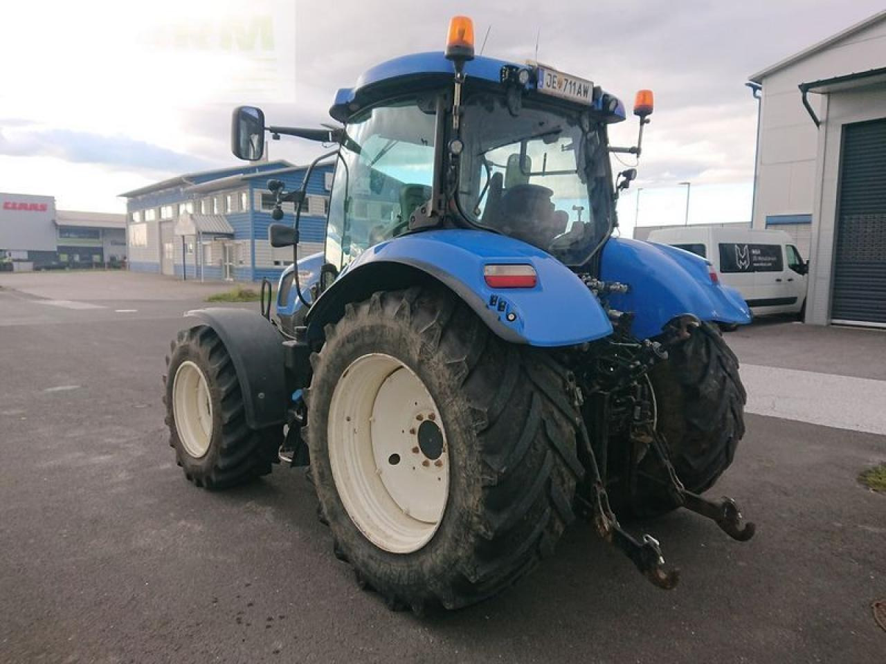 New Holland t6.160 auto command - Traktors: foto 4 New Holland t6.160 auto command - Traktors: foto 4