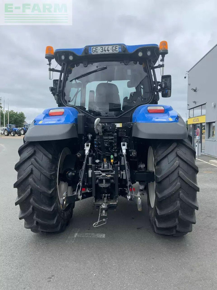 New Holland t6.165 autocommand t4b - Traktors: foto 2 New Holland t6.165 autocommand t4b - Traktors: foto 2