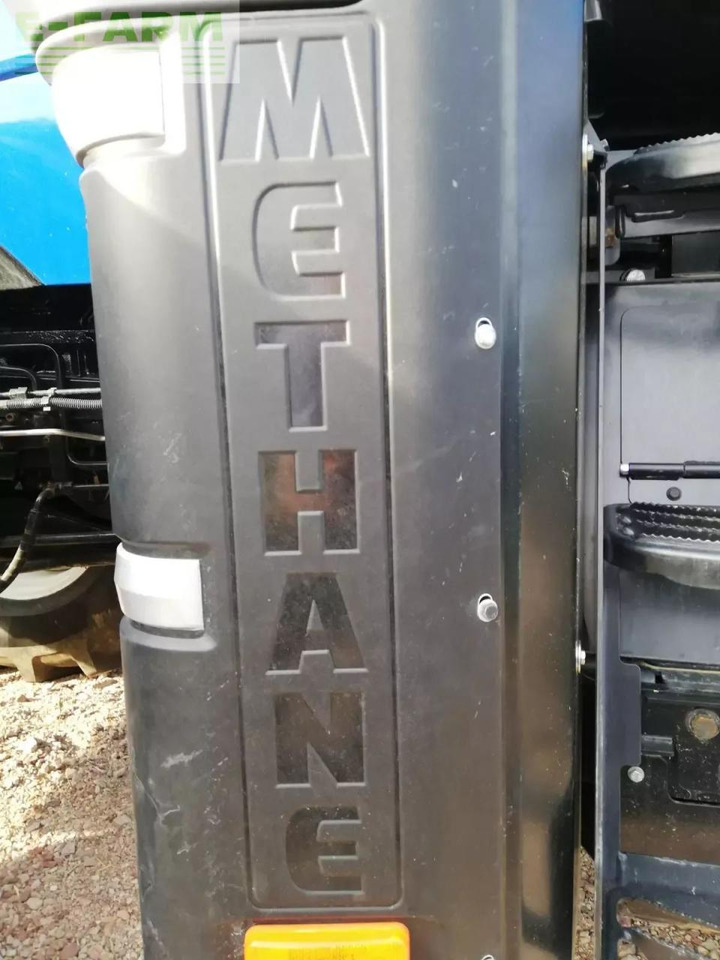 New Holland t6.180 methane - Traktors: foto 2 New Holland t6.180 methane - Traktors: foto 2