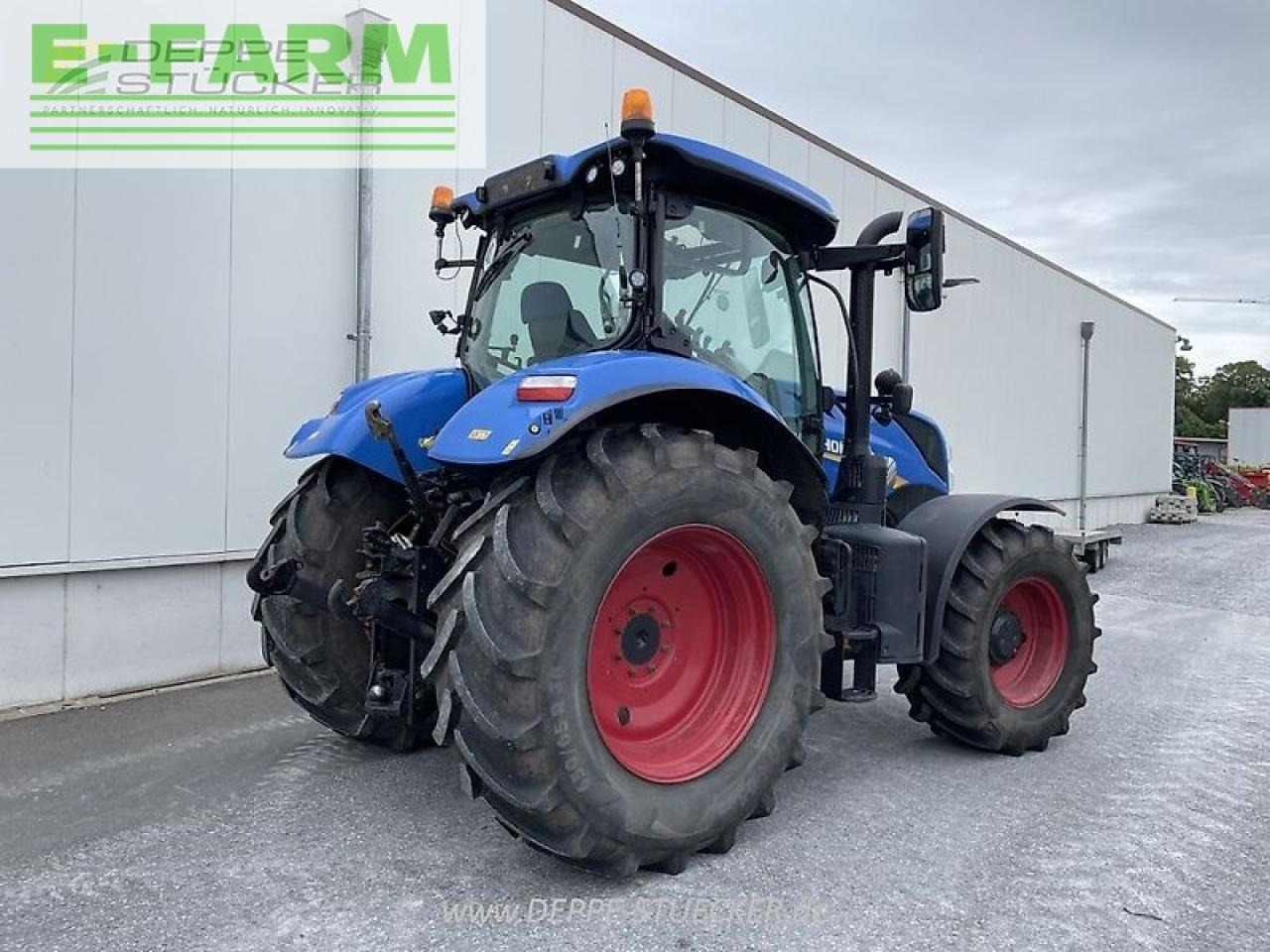 New Holland t7.175 - Traktors: foto 3 New Holland t7.175 - Traktors: foto 3