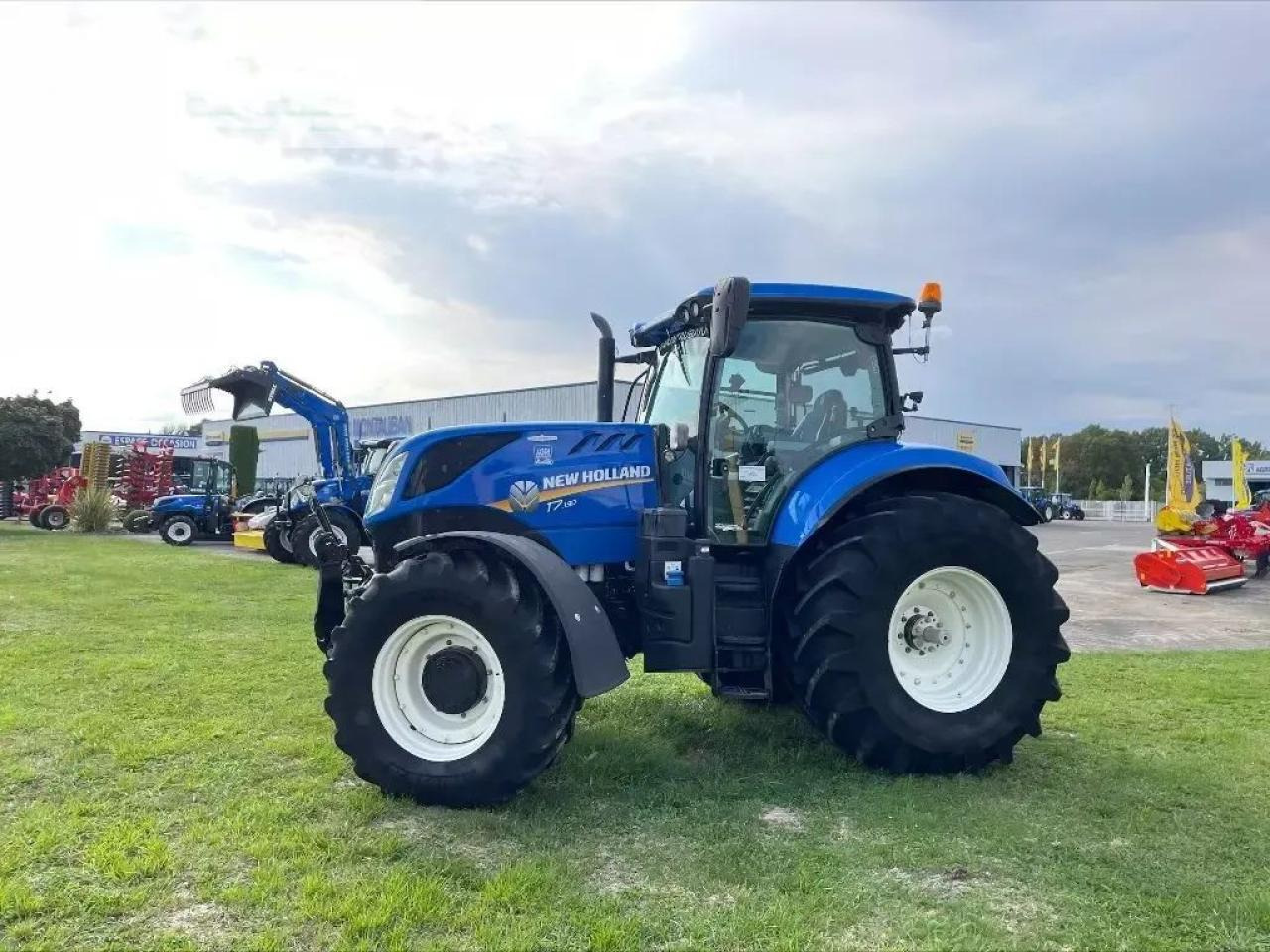 New Holland t7.190 - Traktors: foto 3 New Holland t7.190 - Traktors: foto 3