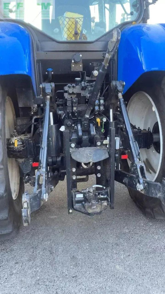 New Holland t7.195s pc s5 S - Traktors: foto 4 New Holland t7.195s pc s5 S - Traktors: foto 4