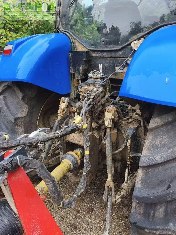 New Holland t7.200 ac - Traktors: foto 3 New Holland t7.200 ac - Traktors: foto 3