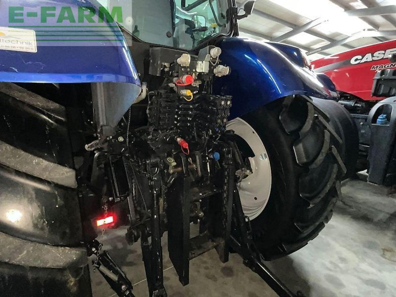 New Holland t7.210 - Traktors: foto 3 New Holland t7.210 - Traktors: foto 3