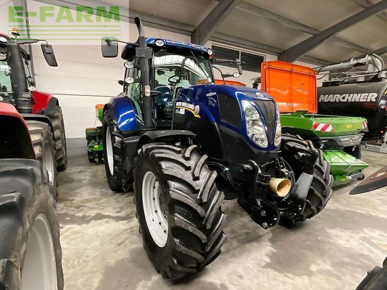 New Holland t7.210 - Traktors: foto 1 New Holland t7.210 - Traktors: foto 1