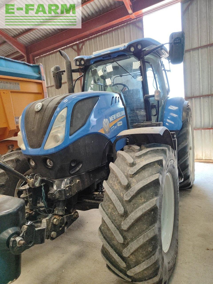 New Holland t7.210 pc classic - Traktors: foto 1 New Holland t7.210 pc classic - Traktors: foto 1