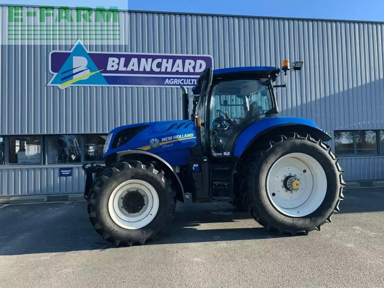 New Holland t7.215s pc s5 S - Traktors: foto 1 New Holland t7.215s pc s5 S - Traktors: foto 1
