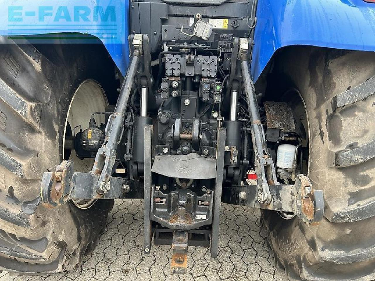 Traktors New Holland t7.230: foto 7