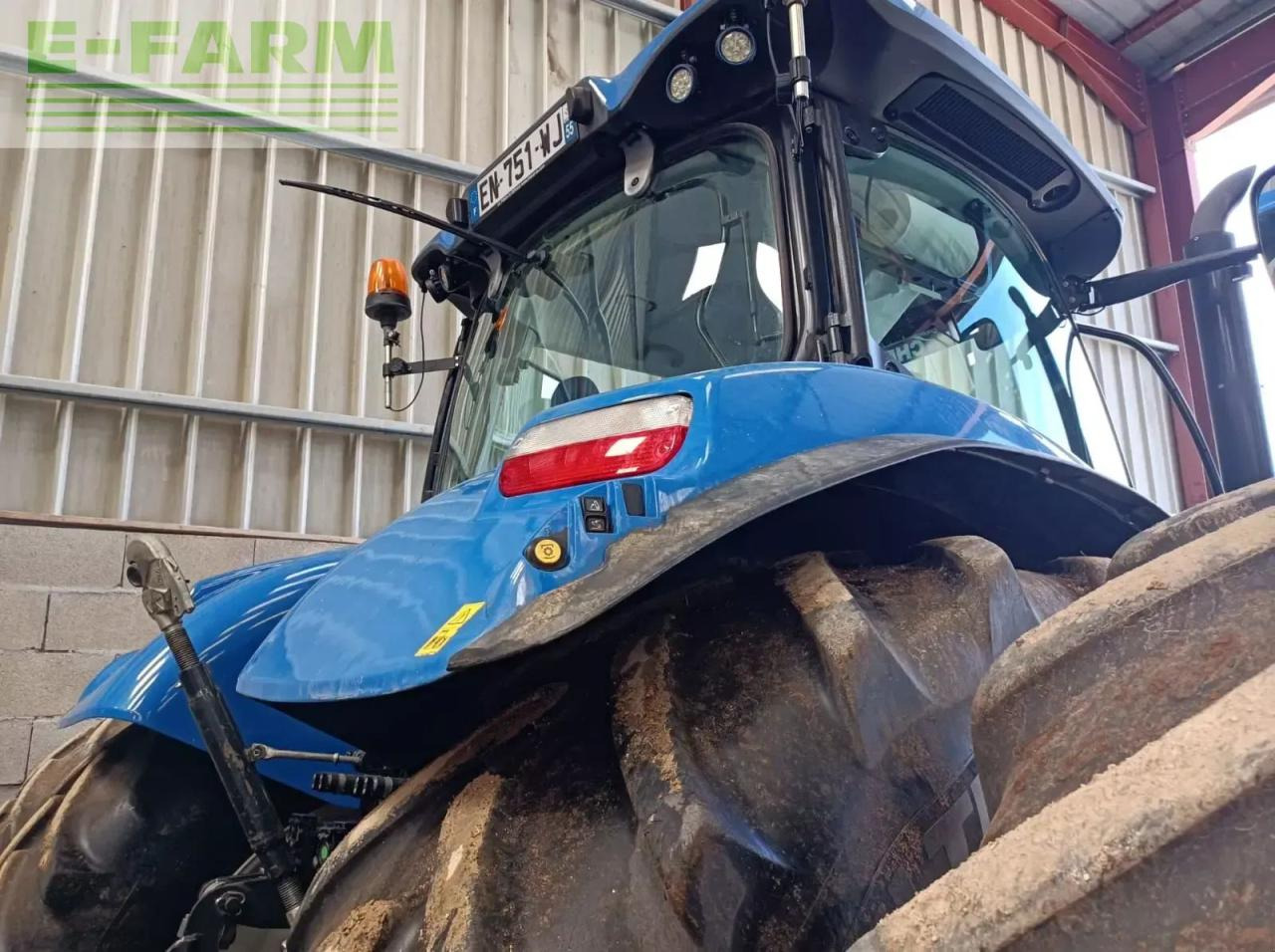 New Holland t7.230 - Traktors: foto 3 New Holland t7.230 - Traktors: foto 3