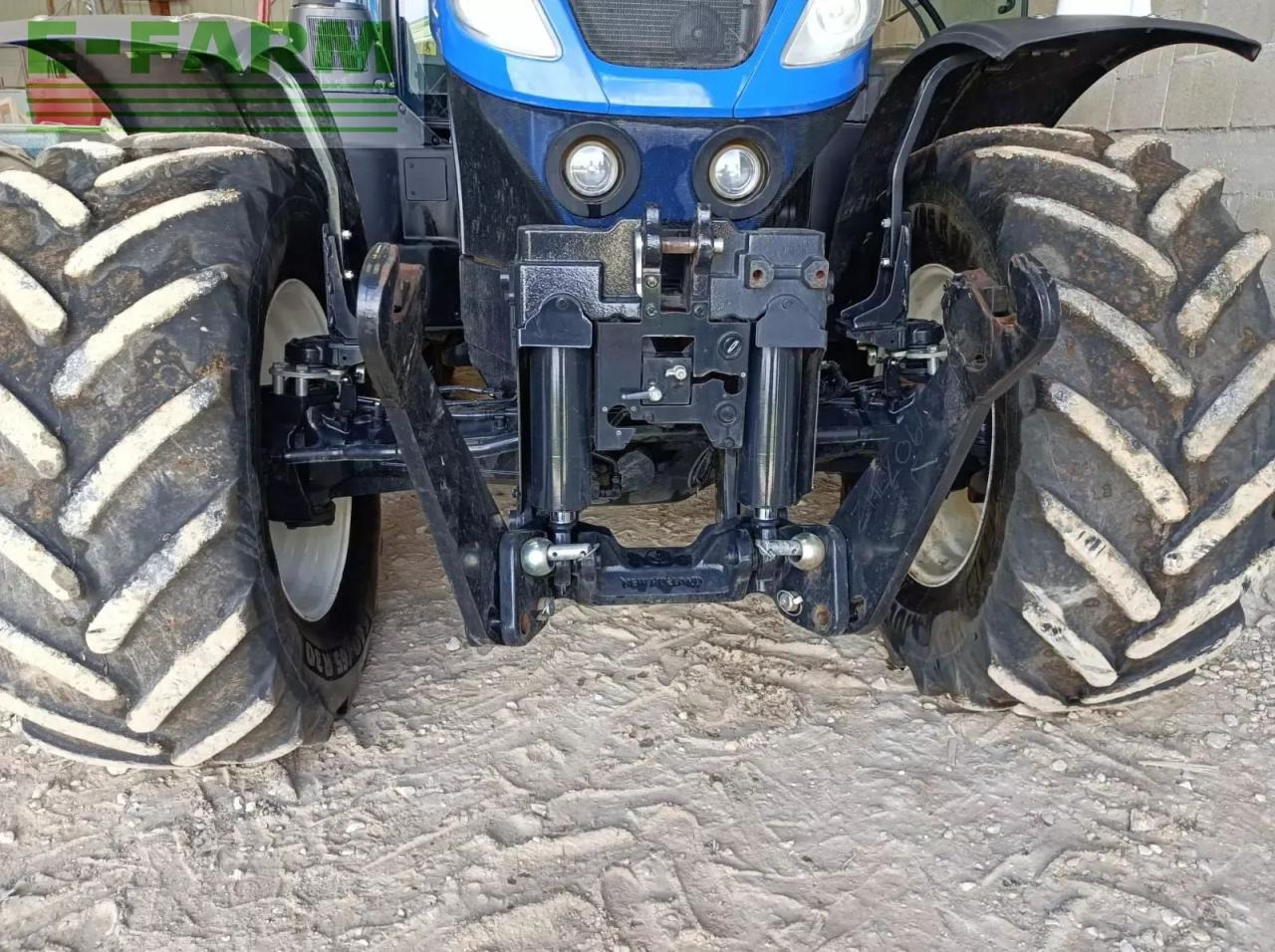 New Holland t7.230 - Traktors: foto 5 New Holland t7.230 - Traktors: foto 5