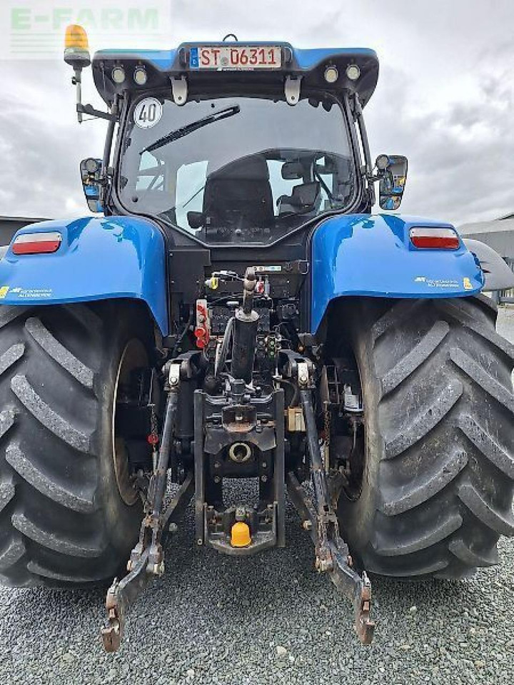 New Holland t7.230 ac - Traktors: foto 4 New Holland t7.230 ac - Traktors: foto 4