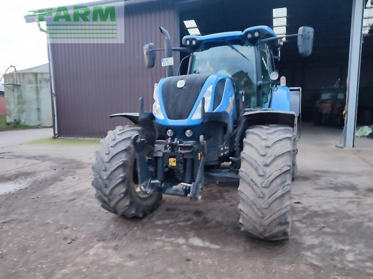 New Holland t7.230 ac - Traktors: foto 3 New Holland t7.230 ac - Traktors: foto 3
