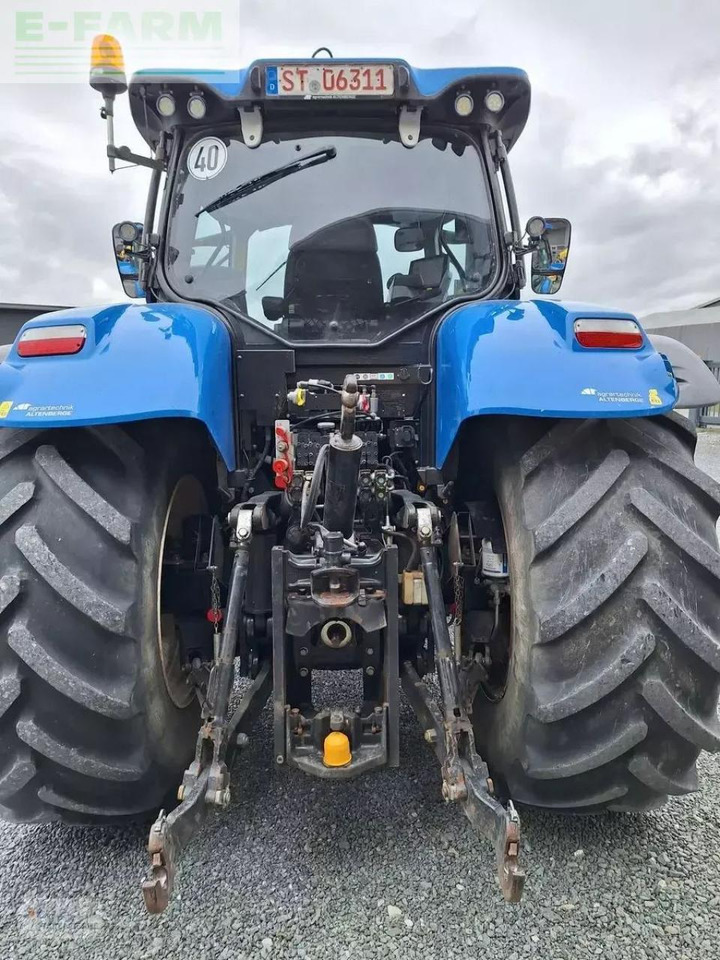 New Holland t7.230 ac - Traktors: foto 4 New Holland t7.230 ac - Traktors: foto 4