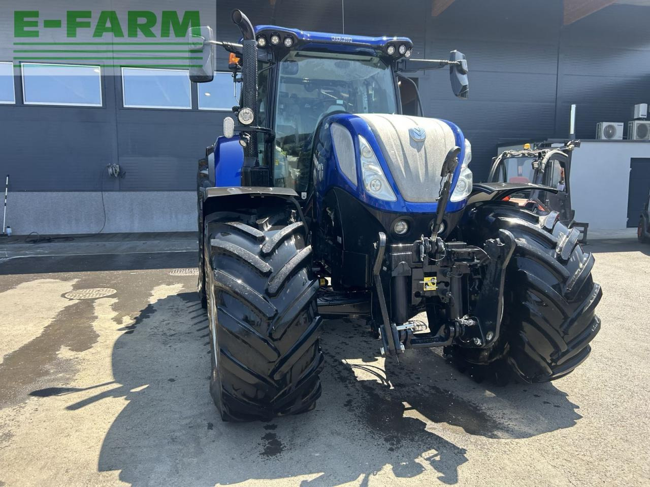 New Holland t7.230 plm auto command - Traktors: foto 4 New Holland t7.230 plm auto command - Traktors: foto 4