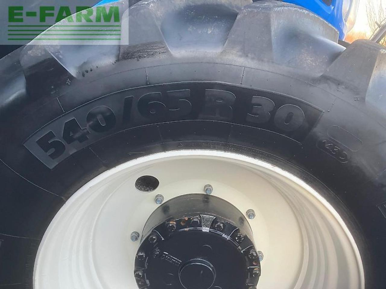 New Holland t7.245 - Traktors: foto 5 New Holland t7.245 - Traktors: foto 5