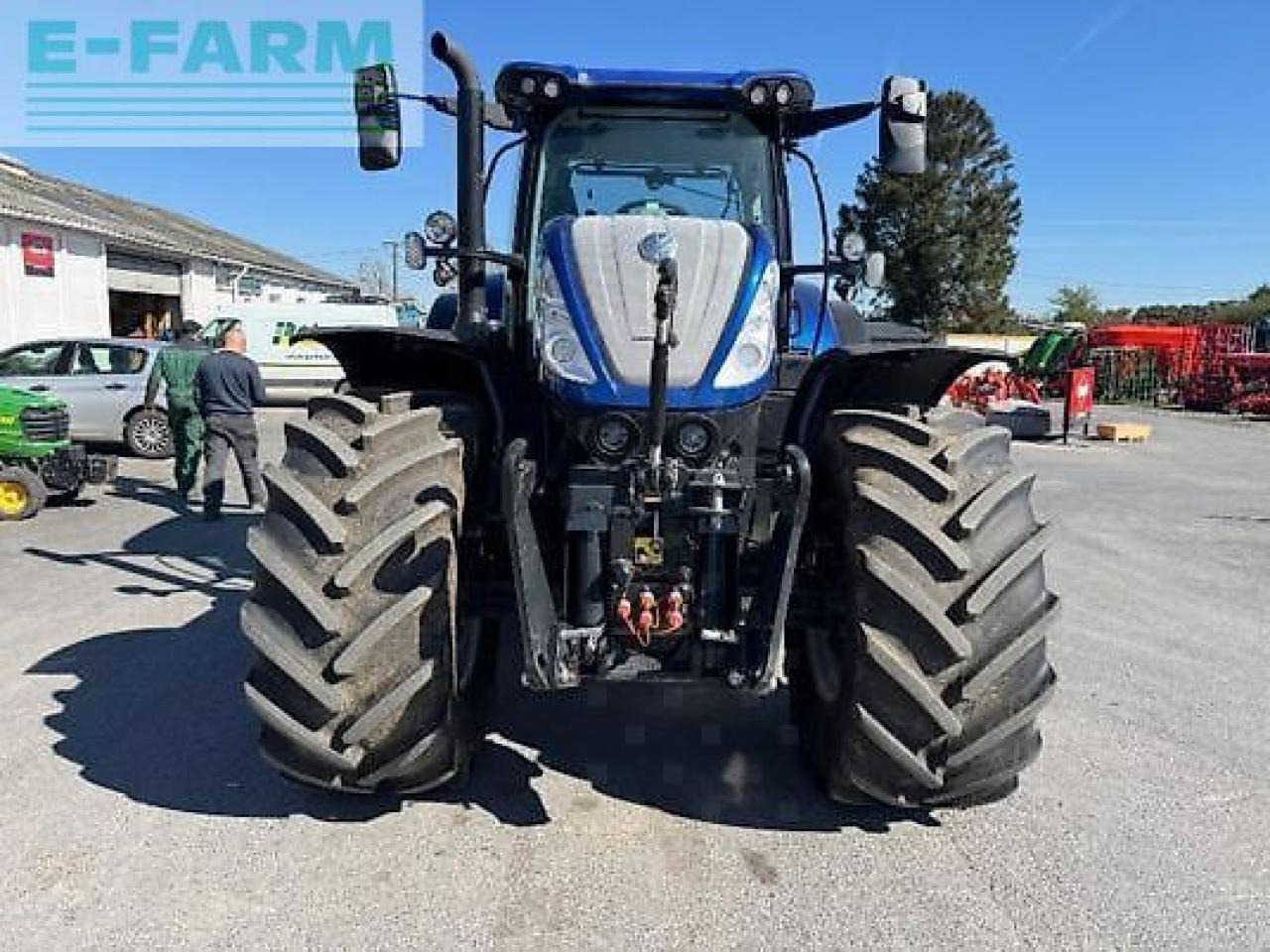 New Holland t7.245 ac - Traktors: foto 2 New Holland t7.245 ac - Traktors: foto 2