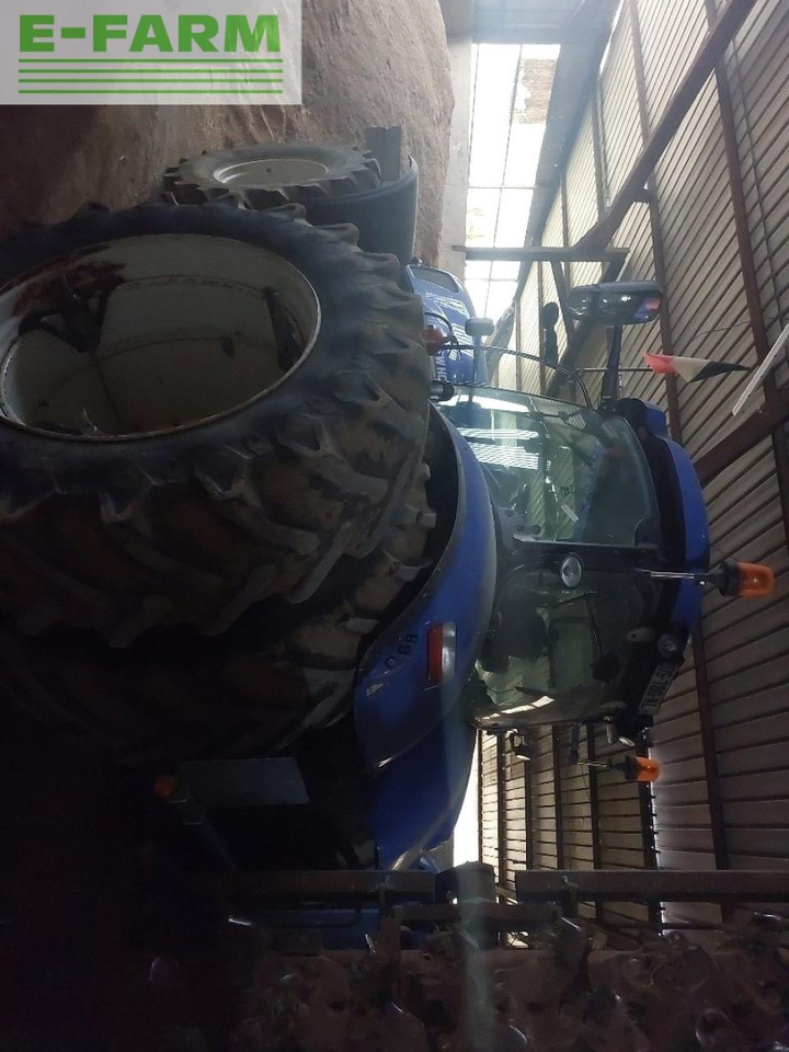 New Holland t7.250 - Traktors: foto 2 New Holland t7.250 - Traktors: foto 2